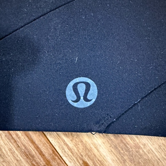 Lululemon Seamless Black Sports Bra - Picture 2 of 5